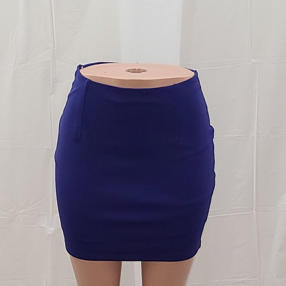 Blue Tight fit mini skirt Brand New - Picture 3 of 4